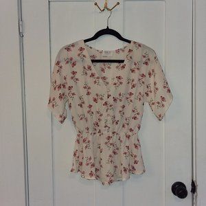 Dainty Floral Blouse Size Small